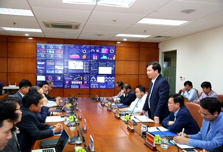 UBND tỉnh Ninh Bình làm việc với Tập đoàn Bưu chính Viễn thông Việt Nam về trung tâm điều hành thông minh